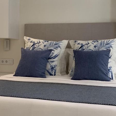 Sitges Spaces Oasis Suites- 4 Bedroom, 4 Ensuite Bathrooms, Terrace, Pool, Sitges Centre Экстерьер фото