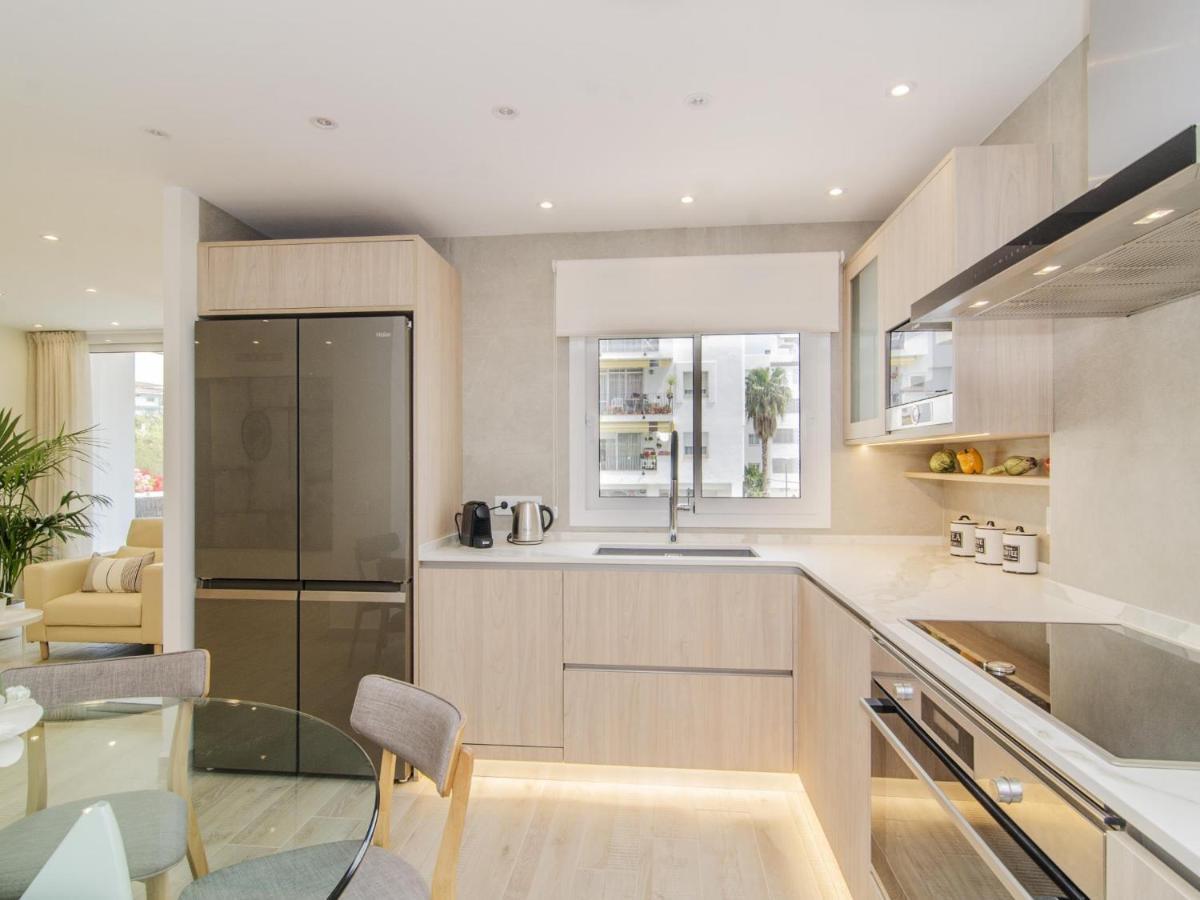Sitges Spaces Oasis Suites- 4 Bedroom, 4 Ensuite Bathrooms, Terrace, Pool, Sitges Centre Экстерьер фото