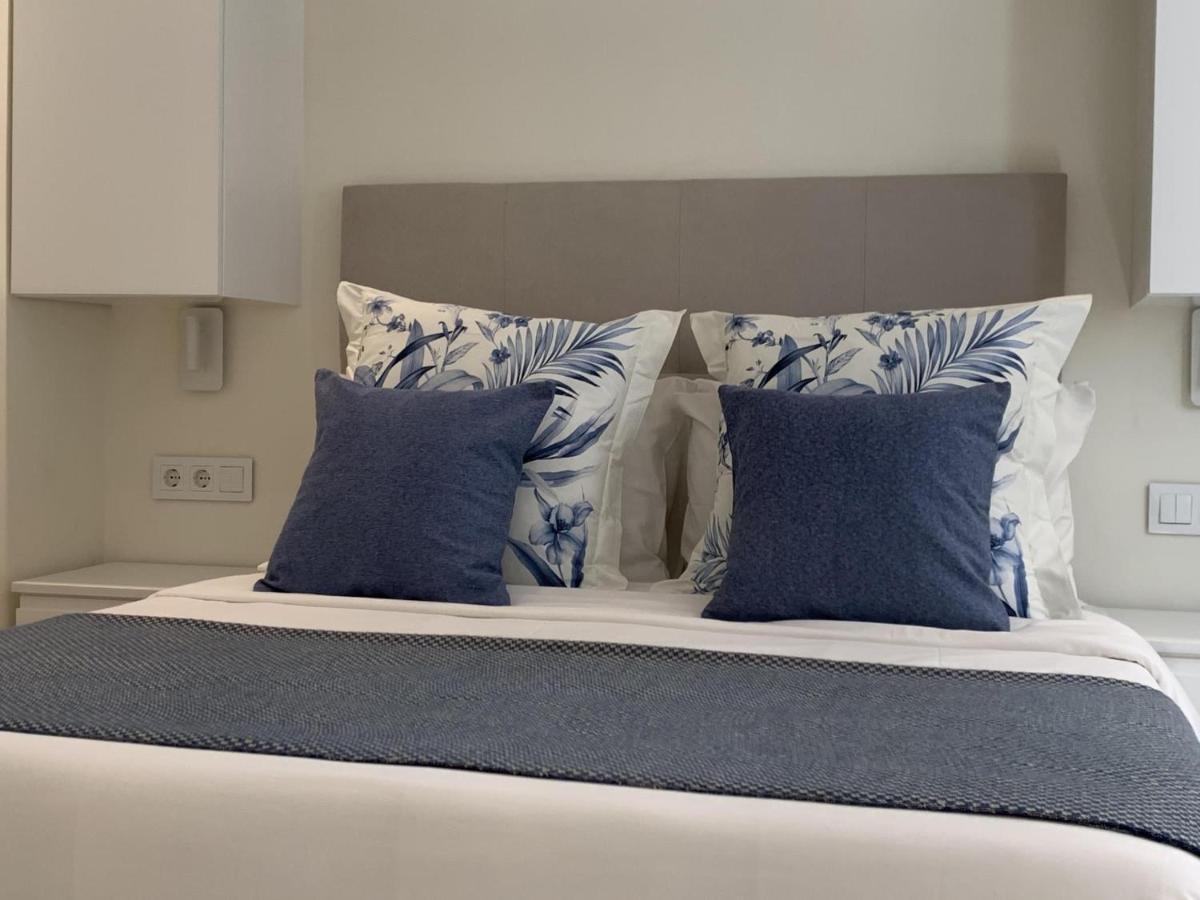 Sitges Spaces Oasis Suites- 4 Bedroom, 4 Ensuite Bathrooms, Terrace, Pool, Sitges Centre Экстерьер фото
