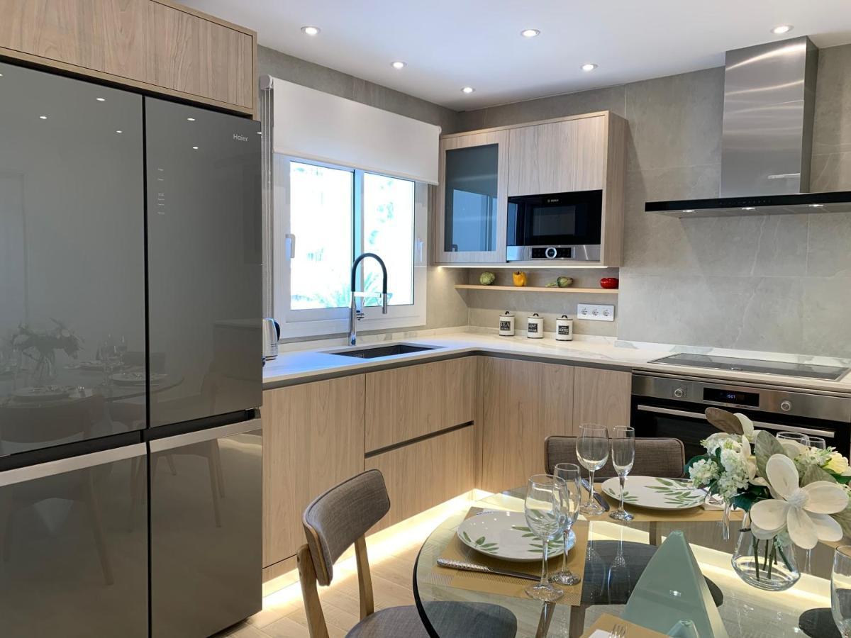 Sitges Spaces Oasis Suites- 4 Bedroom, 4 Ensuite Bathrooms, Terrace, Pool, Sitges Centre Экстерьер фото