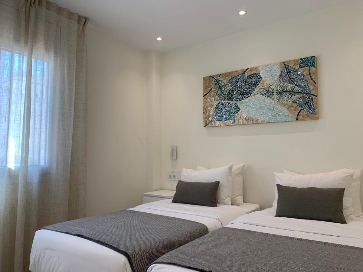 Sitges Spaces Oasis Suites- 4 Bedroom, 4 Ensuite Bathrooms, Terrace, Pool, Sitges Centre Экстерьер фото